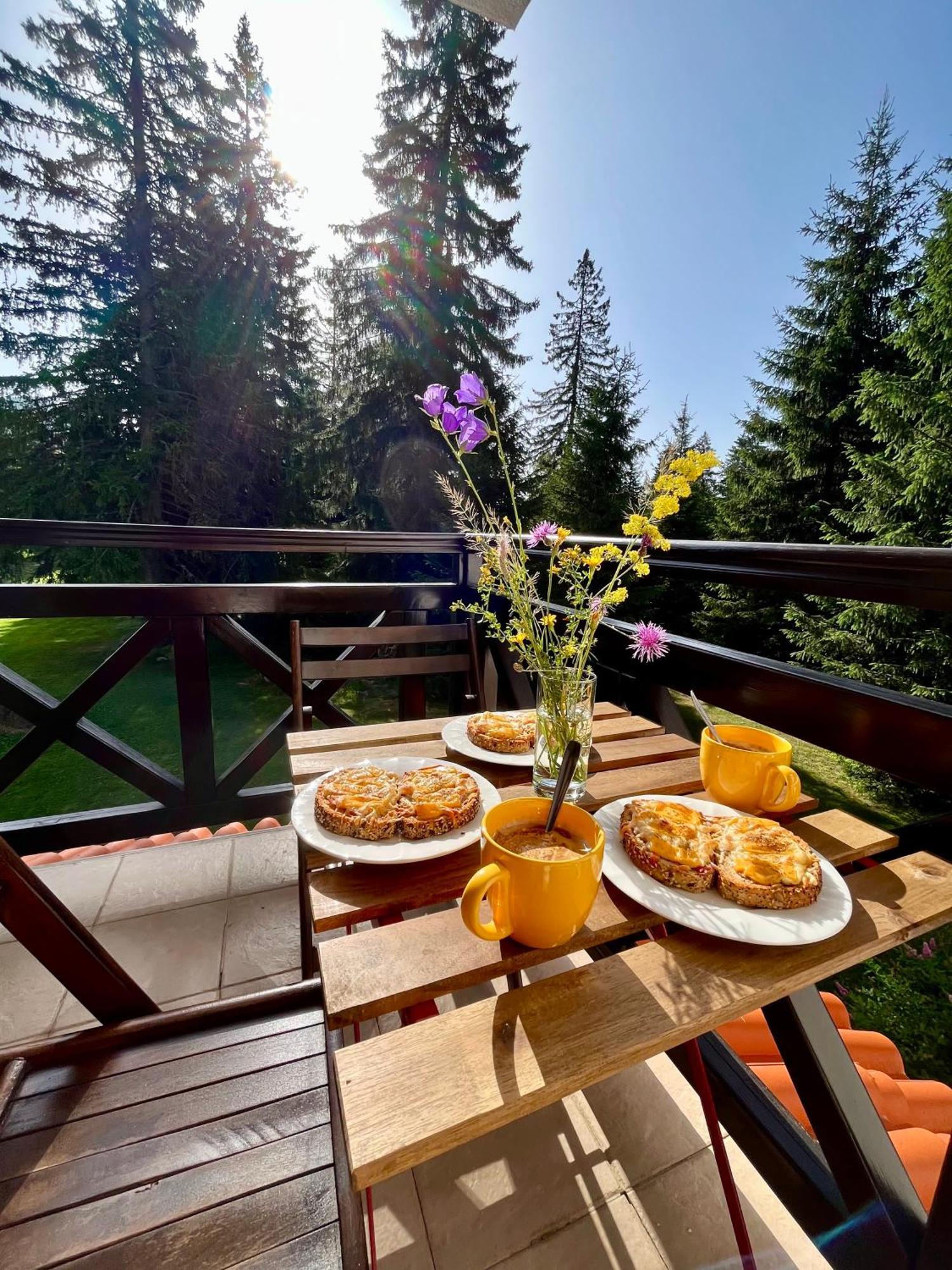 Апартамент Горска Приказка - Forest Tale Smolyan Buitenkant foto